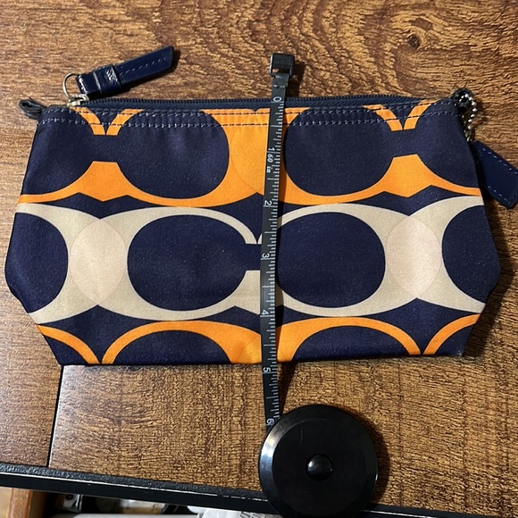 Coach Signature Travel Cosmetic Makeup Bag - Picture 10 of 10